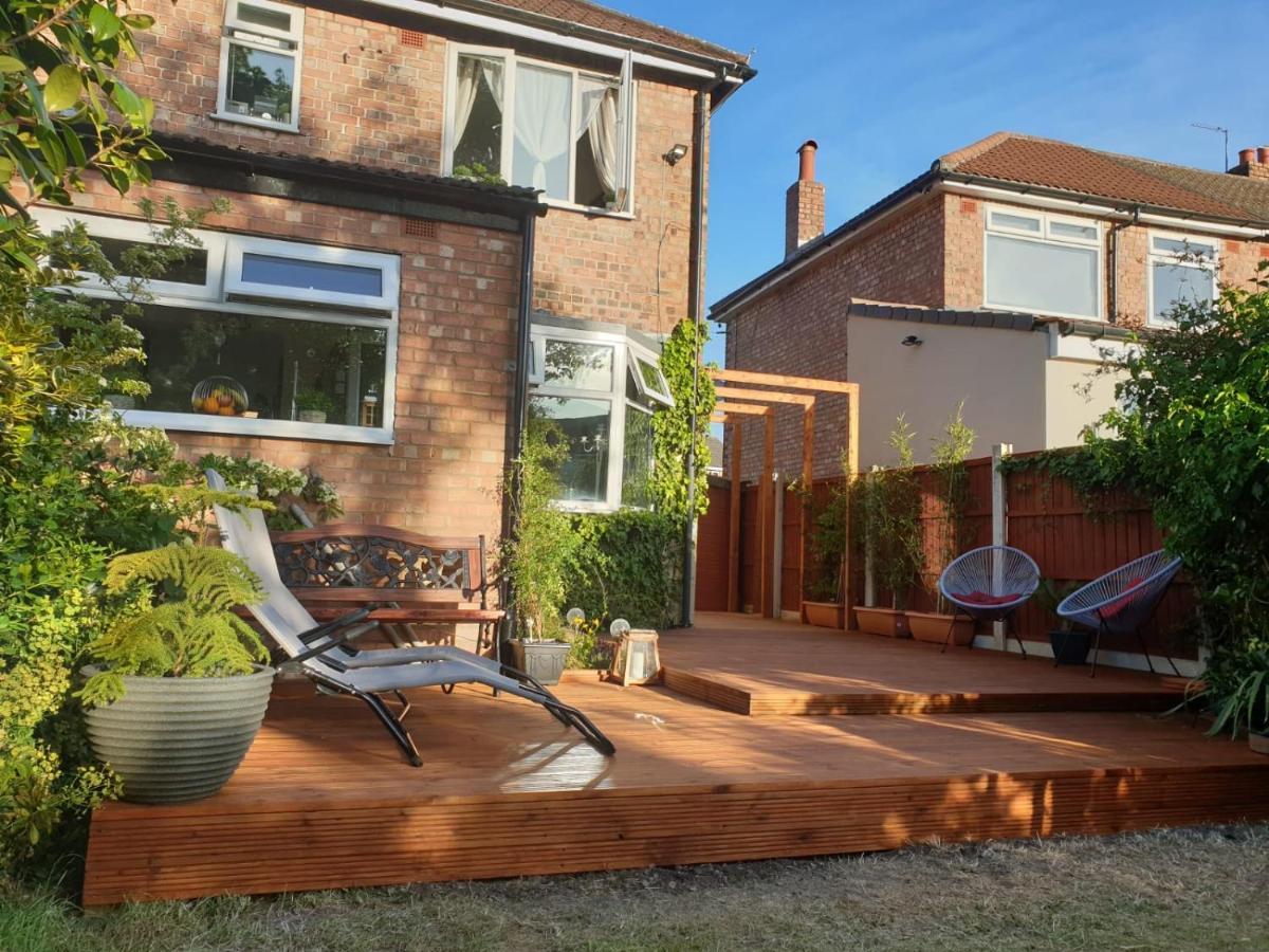 Luxury 5* Home With Secret Garden And Free Parking Liverpool Exterior foto