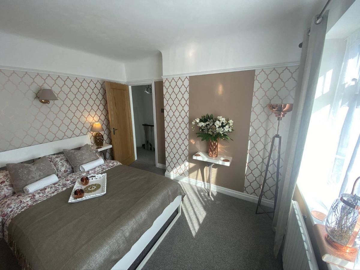 Luxury 5* Home With Secret Garden And Free Parking Liverpool Exterior foto